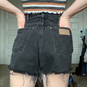 VINTAGE Wrangler denim shorts